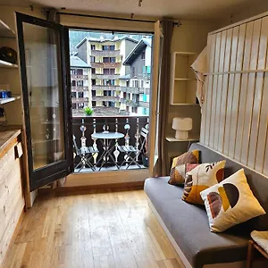 Apartment Cozy With Mountain Views 