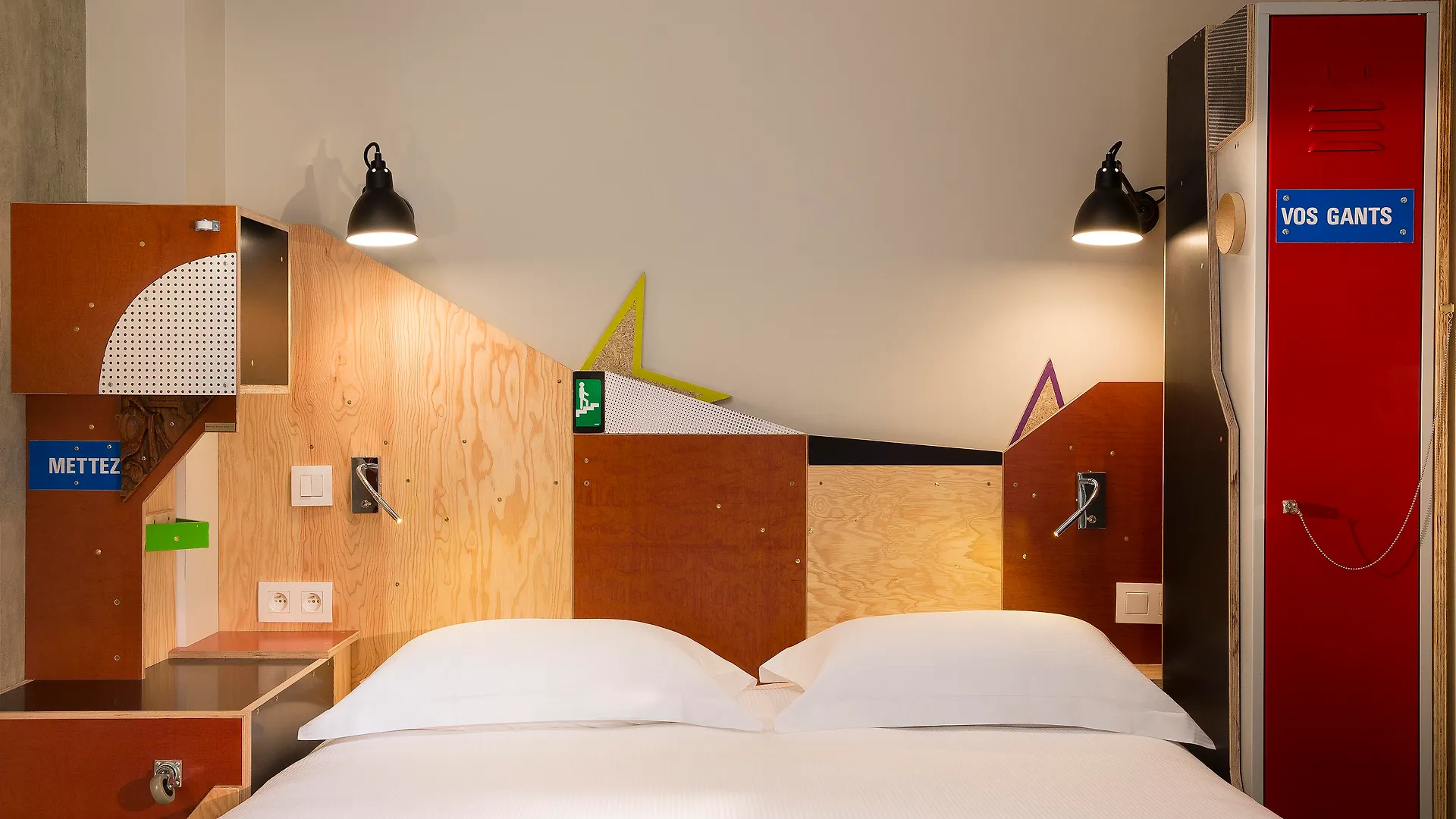 פריז Hotel L'Antoine