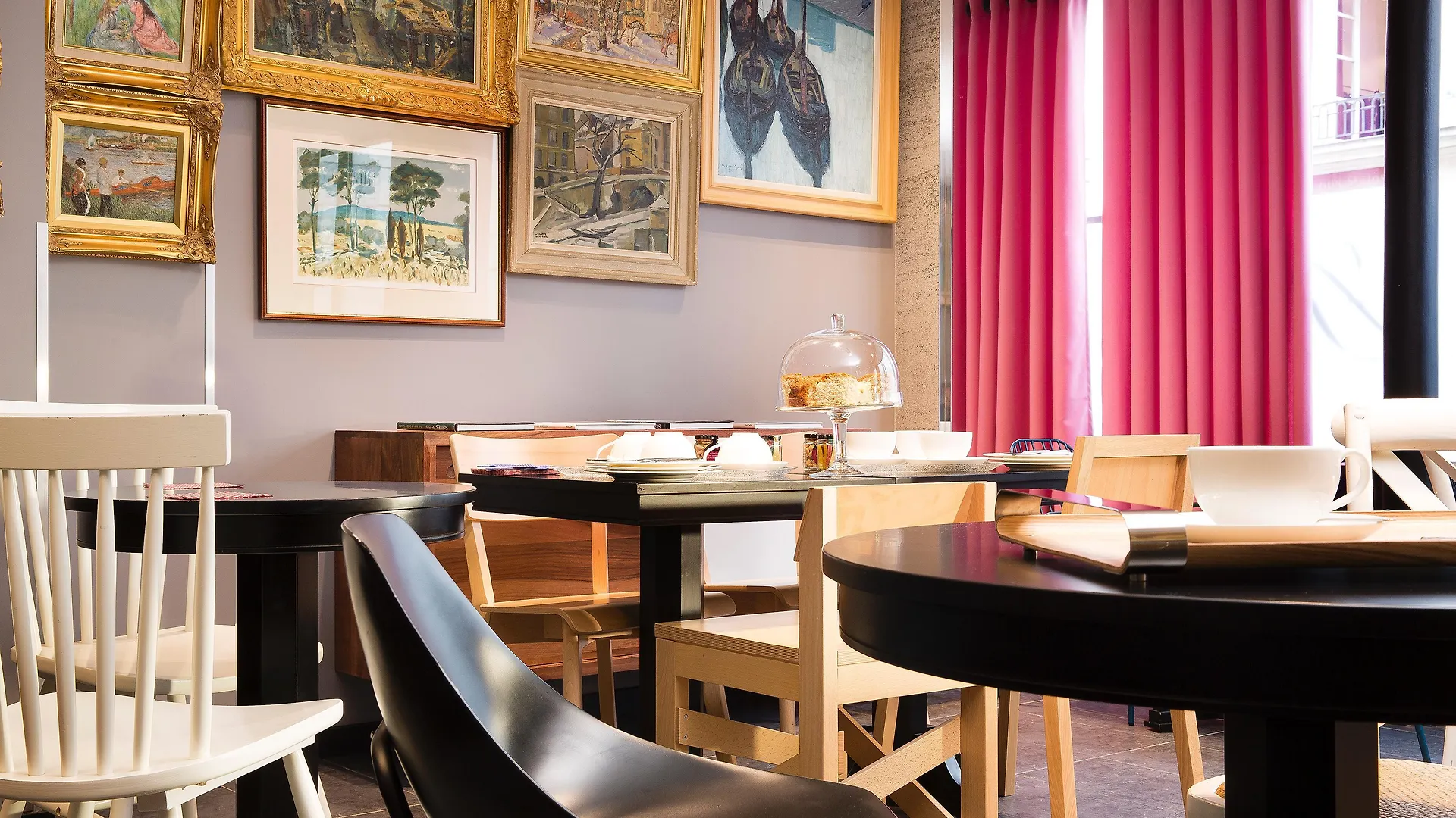 פריז Hotel L'Antoine
