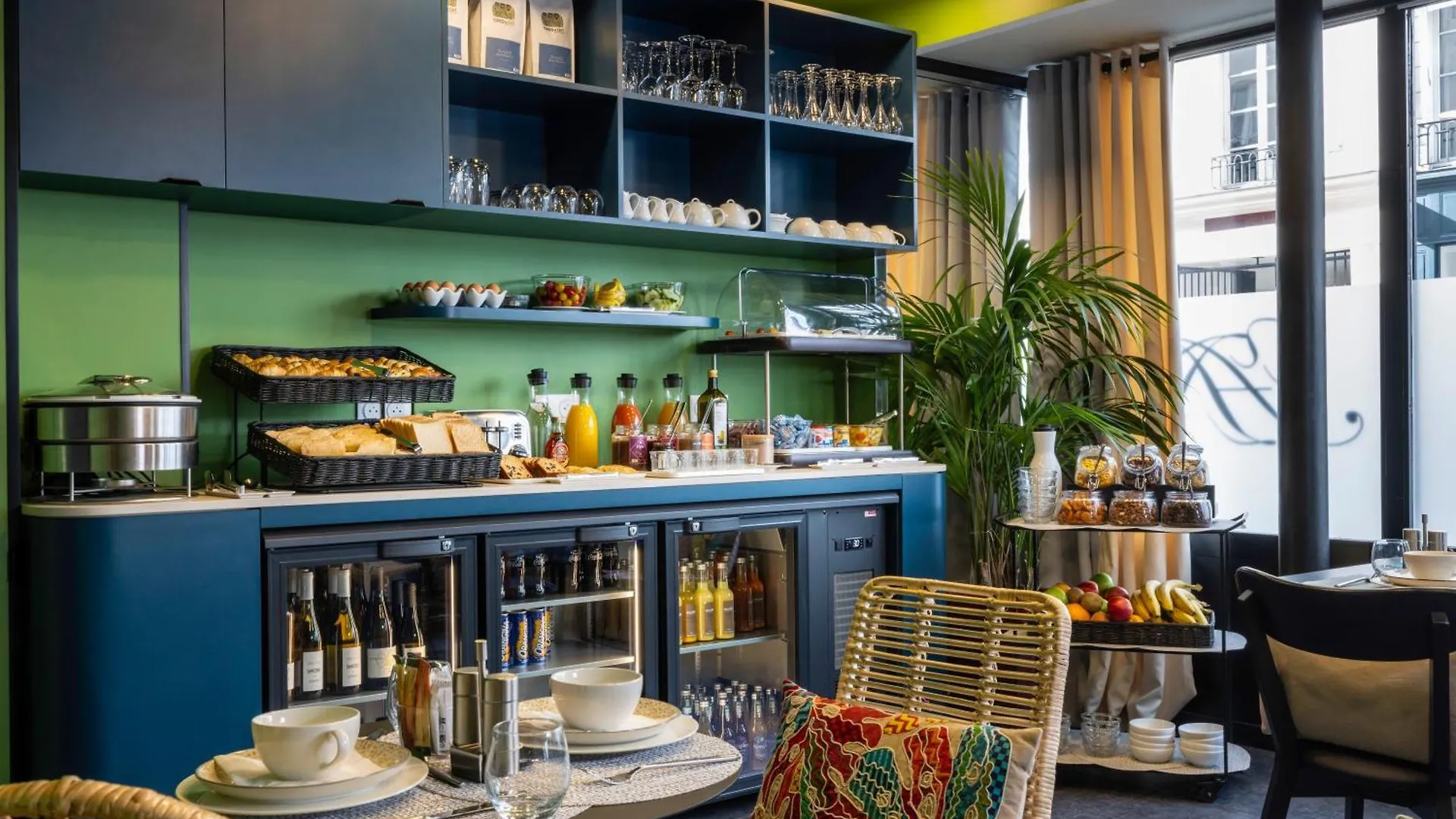 פריז Hotel L'Antoine