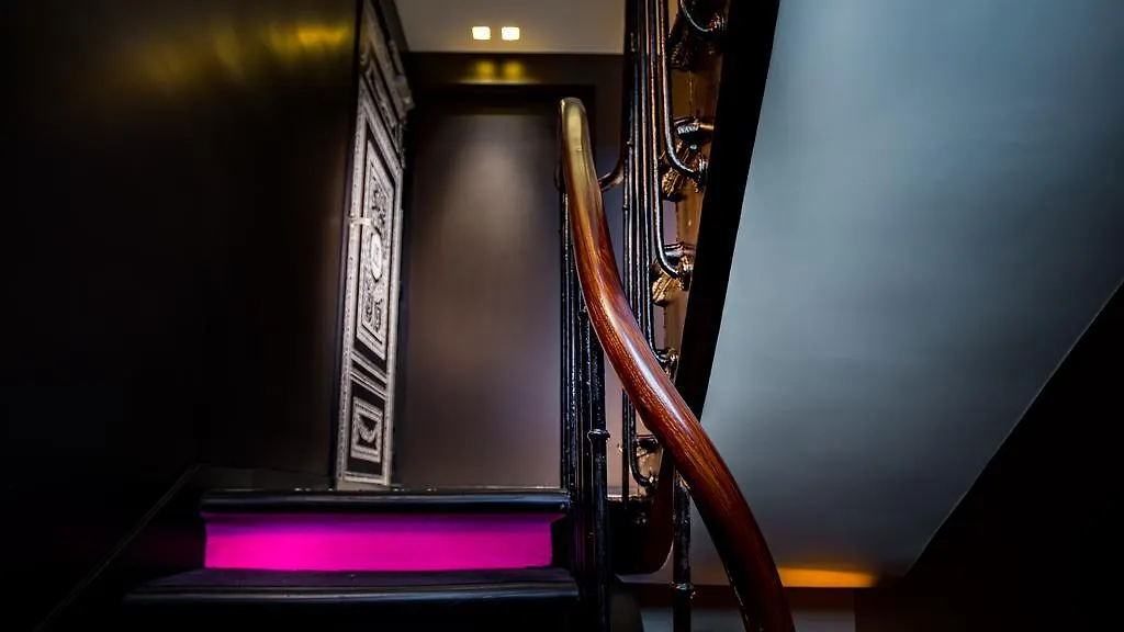 פריז Hotel L'Antoine צרפת