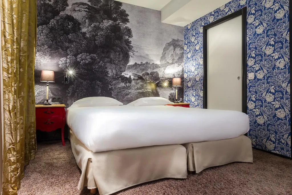 פריז Hotel L'Antoine