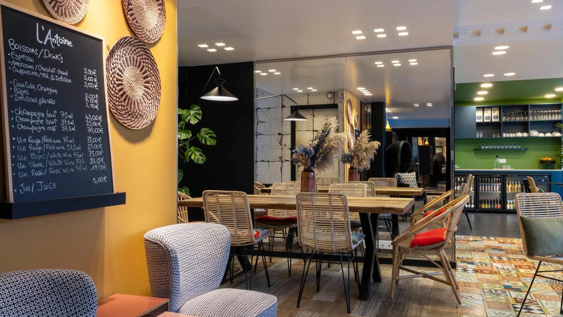 פריז Hotel L'Antoine