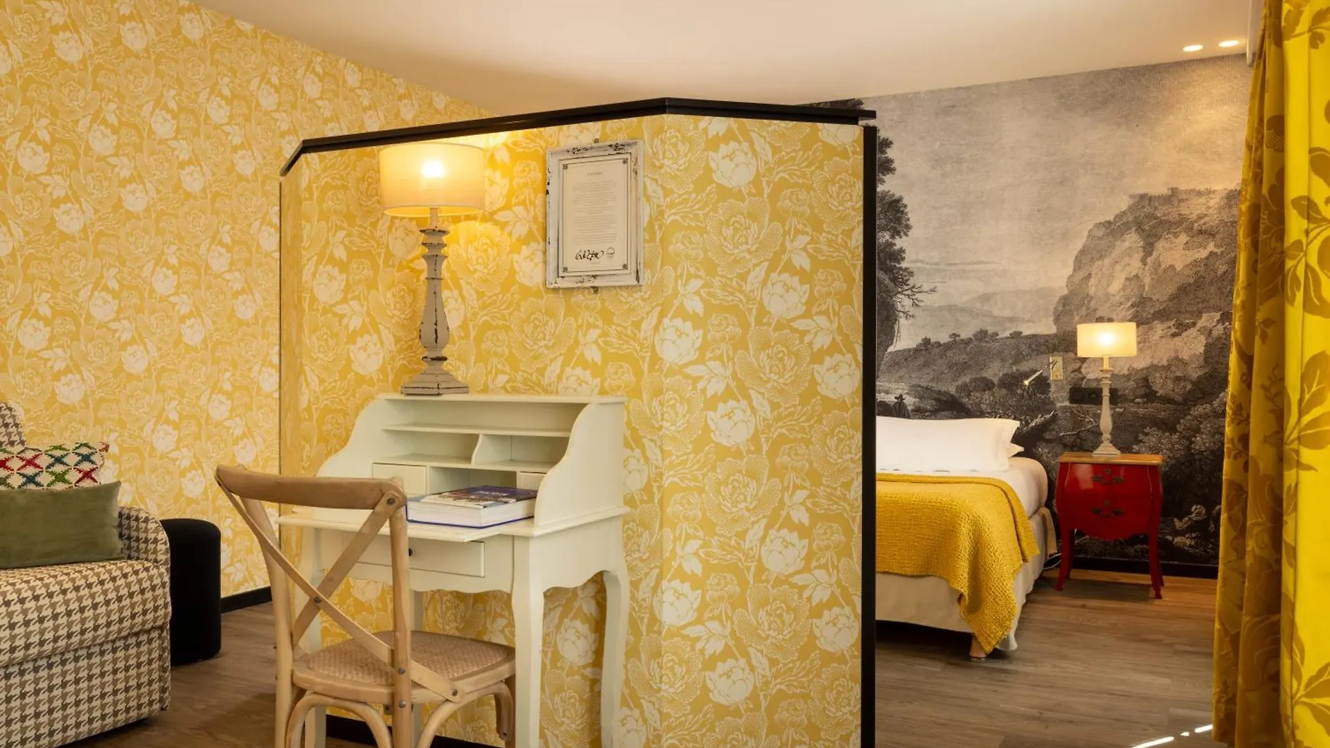 פריז Hotel L'Antoine