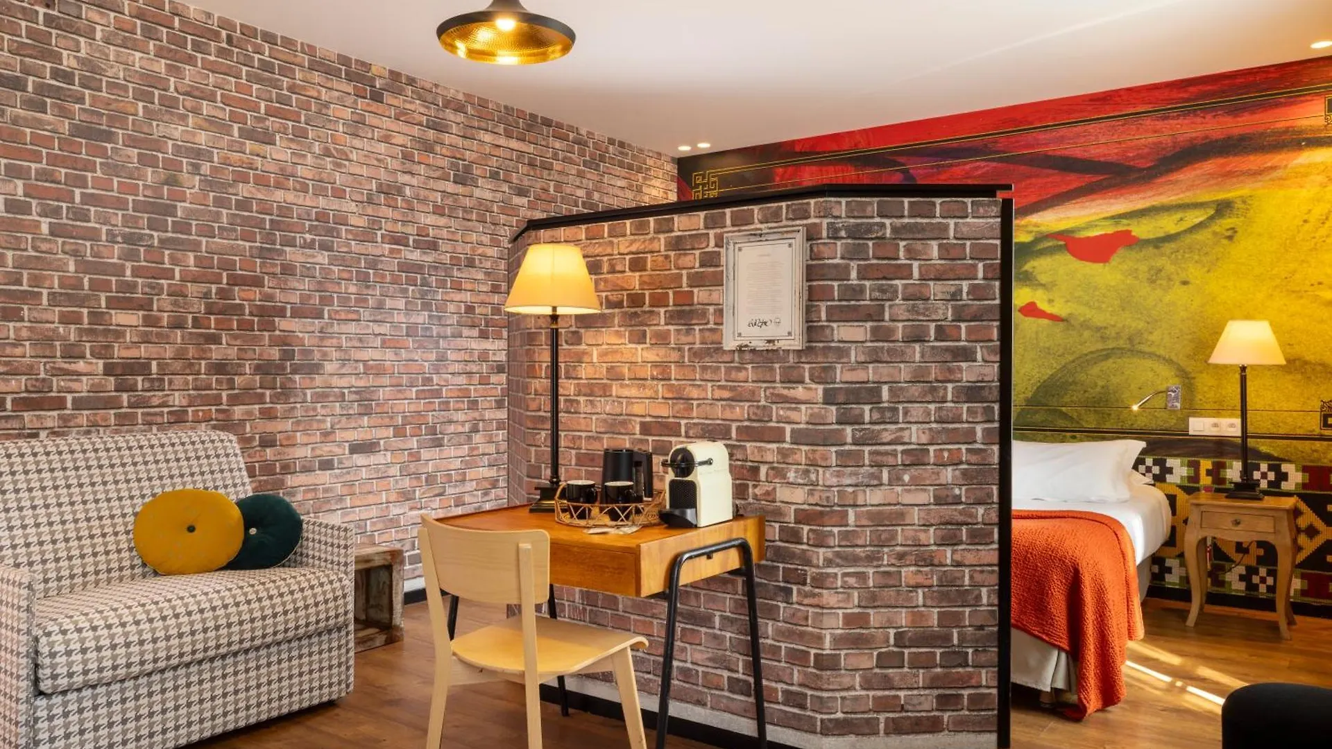 פריז Hotel L'Antoine